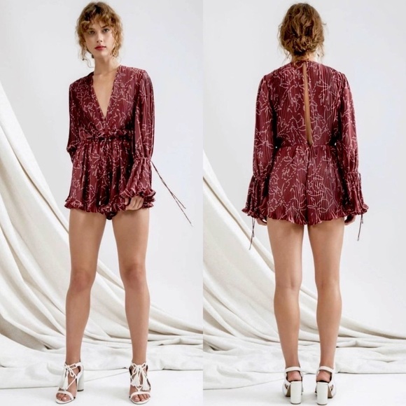 NEW | CMEO COLLECTIVE | Dream Chaser Playsuit | Size XS - Picture 3 of 11